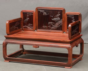 工藝美術(shù)師李金品榮獲莆田市非遺項(xiàng)目 仙游古典家具制作技藝 傳承人